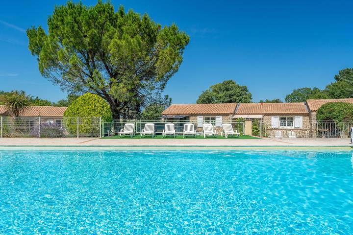 Maison de vacances pour 5 personnes, avec piscine ainsi que jardin et terrasse - 1