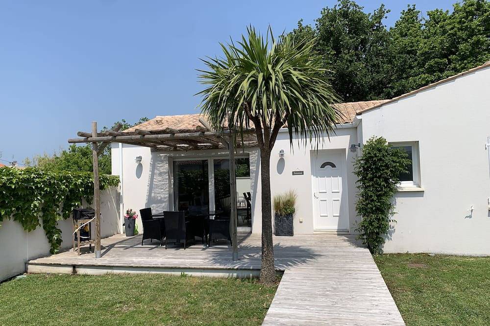 At the foot of the Ile d'Oléron bridge quiet villa not overlooked private parking in Bourcefranc-le-Chapus, Côte de Beauté