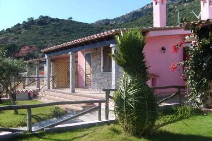 Villa pour 12 personnes, avec jardin à Villasimius