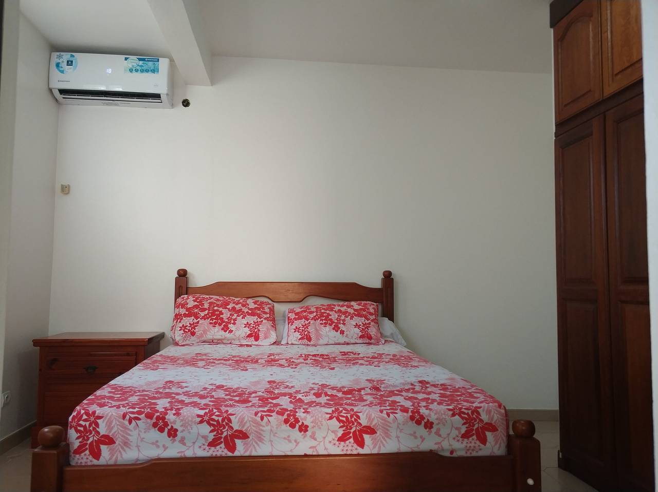 Entire apartment, Charming Lamentin Apartment with Terrace and Garden, 46 m² in Le Lamentin, Martinique