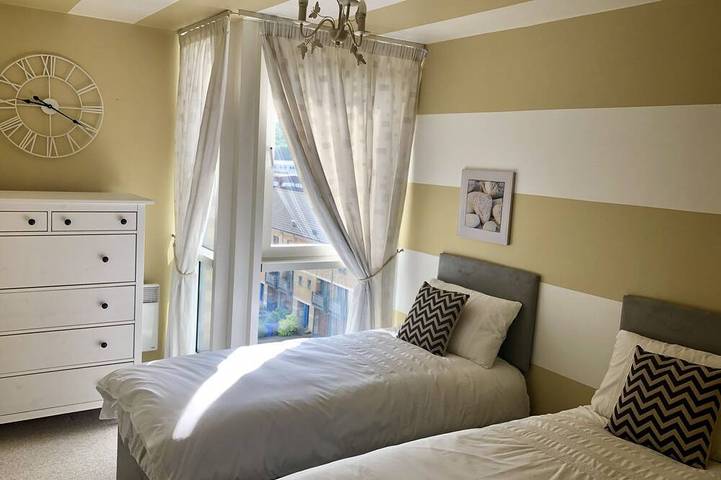 Appartement entier, Appartements avec brosse à dents - 2 chambres, 2 salles de bains avec vue sur l'eau in Ipswich, Suffolk
