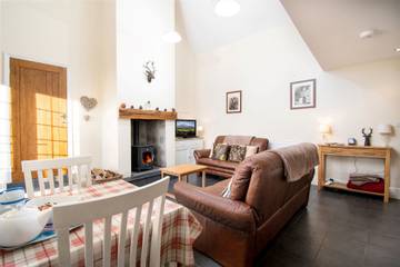 Holiday Home for 2 People in Llyn Tegid, Gwynedd, Photo 4