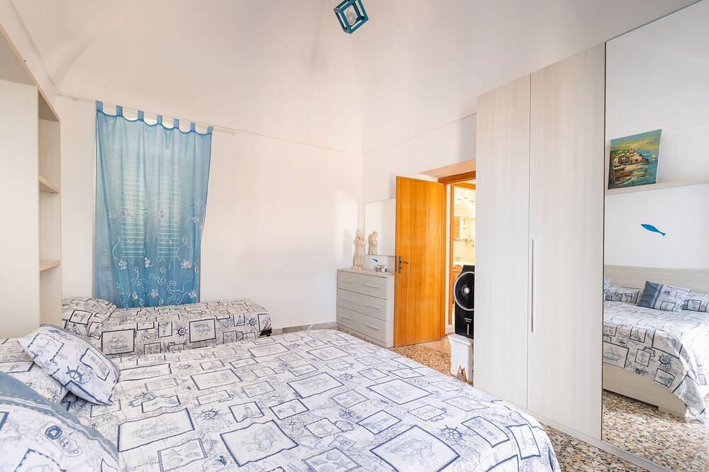 Dimora al Castello Vista Mare by Barbarhouse in Vieste, Gargano