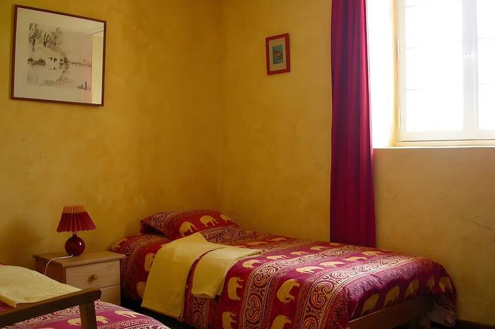 Location de vacances pour 9 personnes, avec jardin à Vanxains - 2