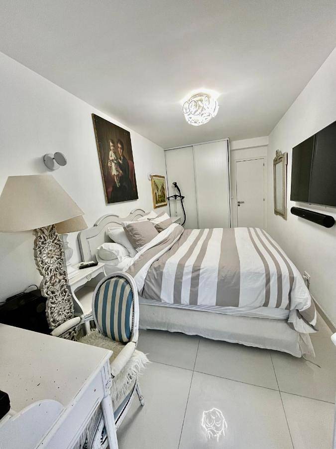 Appartement entier, Two-Bedroom Apartment in Cannes, Côte méditerranéenne (France)