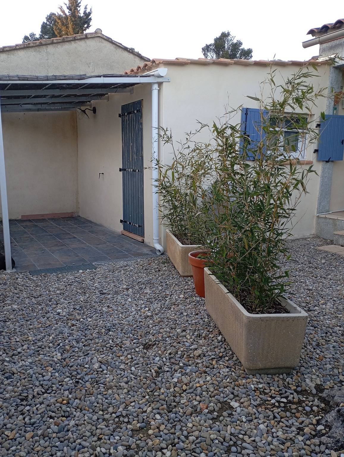 Studio entier, Studio « Villa Loriol du Comtat » avec piscine partagée et terrasse privée in Loriol-du-Comtat, Vaucluse