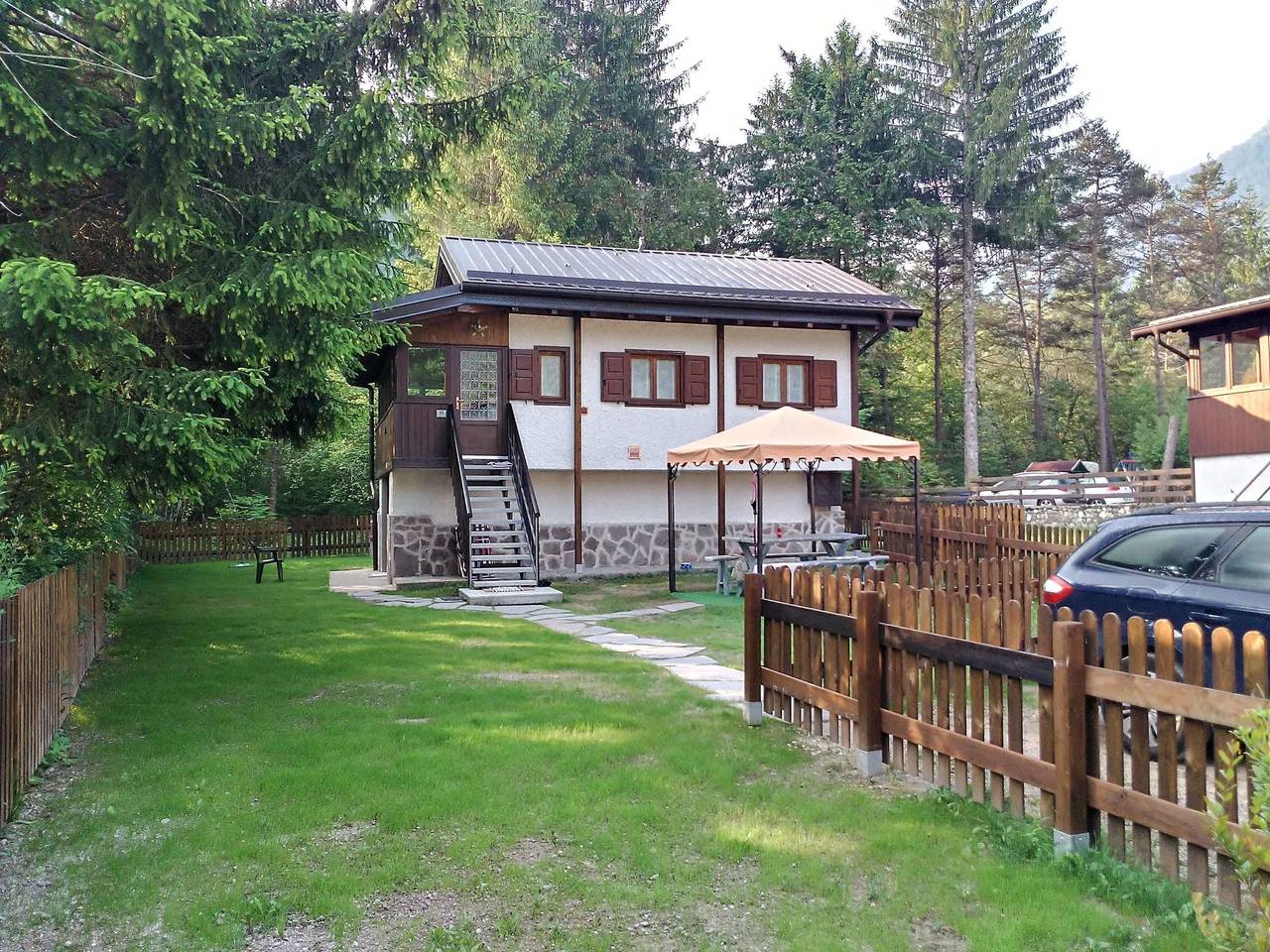 Freistehendes Haus mit privatem Garten in Pur, Ledro
