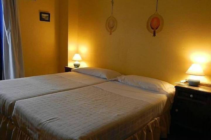 Rural house (full rental) Las Cuatro Calles 6-7 people in Piedralaves, Ávila Region