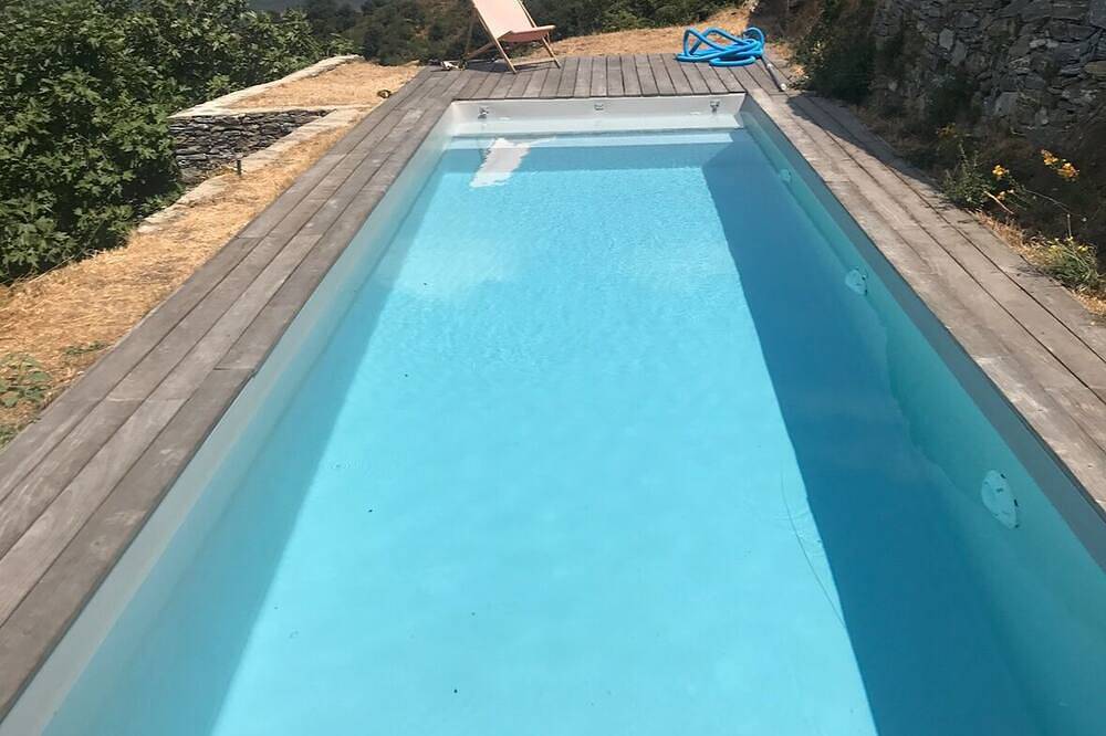 Typical village house with swimming pool and large garden with exceptional view in Olmo, Corte und Umgebung