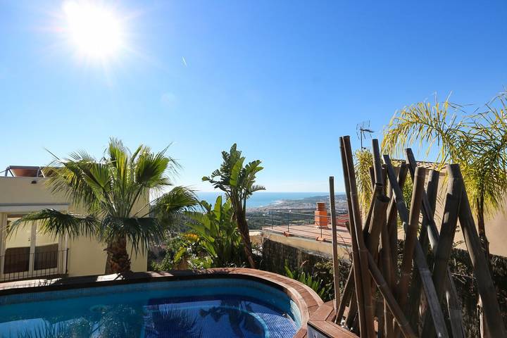 Chalet para 12 personas, con Jacuzzi además de Terraza y Piscina en Provincia de Barcelona - 2
