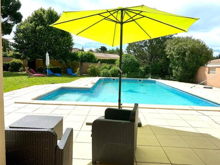 Location de vacances pour 4 personnes, avec piscine ainsi que vue et jardin, animaux acceptés à Carpentras - 4