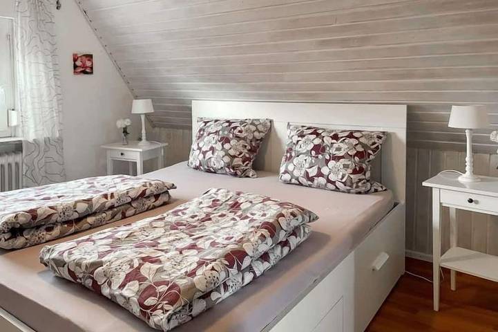 Ferienhaus für 4 Personen, mit Garten in Hage - 2