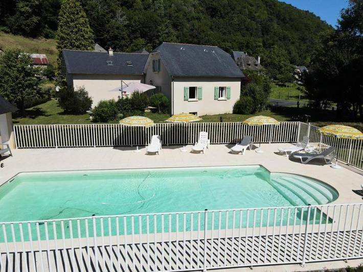 Gîte pour 10 personnes, avec piscine à Monceaux-sur-Dordogne - 2