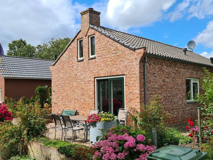 Vakantiehuis voor 4 personen, met Terras en Tuin in Zeeland