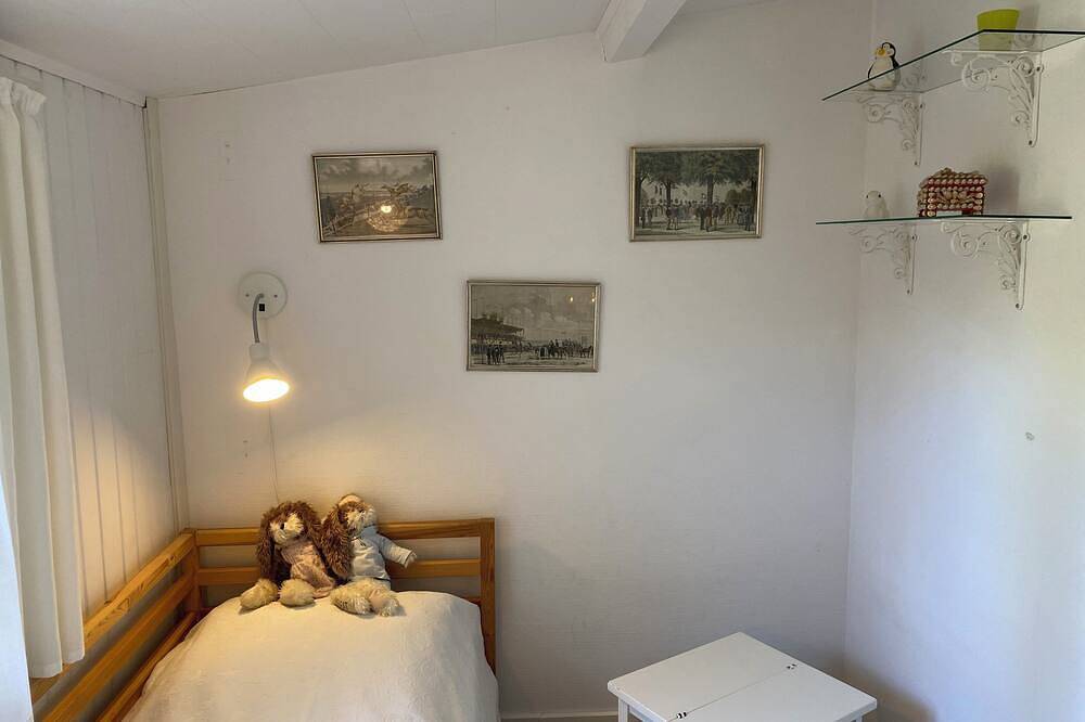 Family friendly holiday home by a good beach, close to swimming pool and amusement park in Nykøbing Sjælland, Nordwestseeland