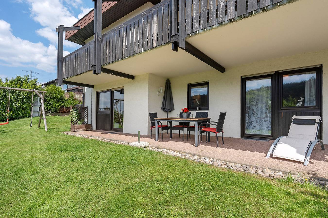 Ganze Wohnung, Ferienwohnung 'Schiel' mit Bergblick, privater Terrasse und Wi-Fi in Gernsbach, Nordschwarzwald