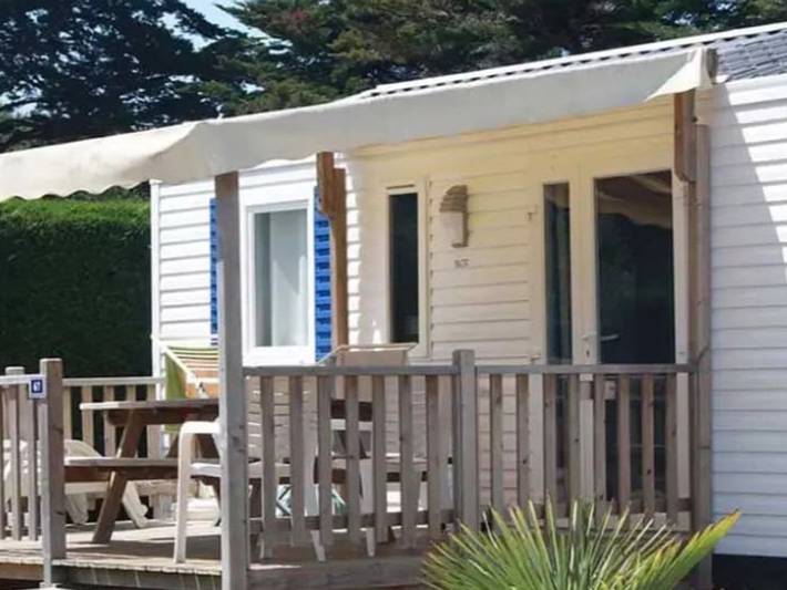 Mobil home pour 6 personnes, avec terrasse et piscine, animaux acceptés dans Plage De La Paree Du Jonc