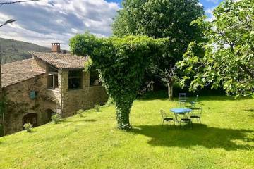 Gîte pour 4 personnes, animaux acceptés à Vesseaux