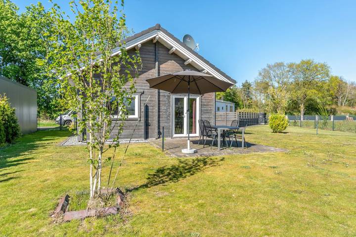 Ferienhaus für 4 Personen, mit Garten in Barßel