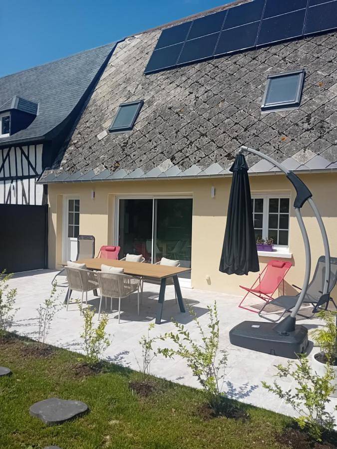Location de vacances pour 6 personnes, avec jardin à Épégard - 2