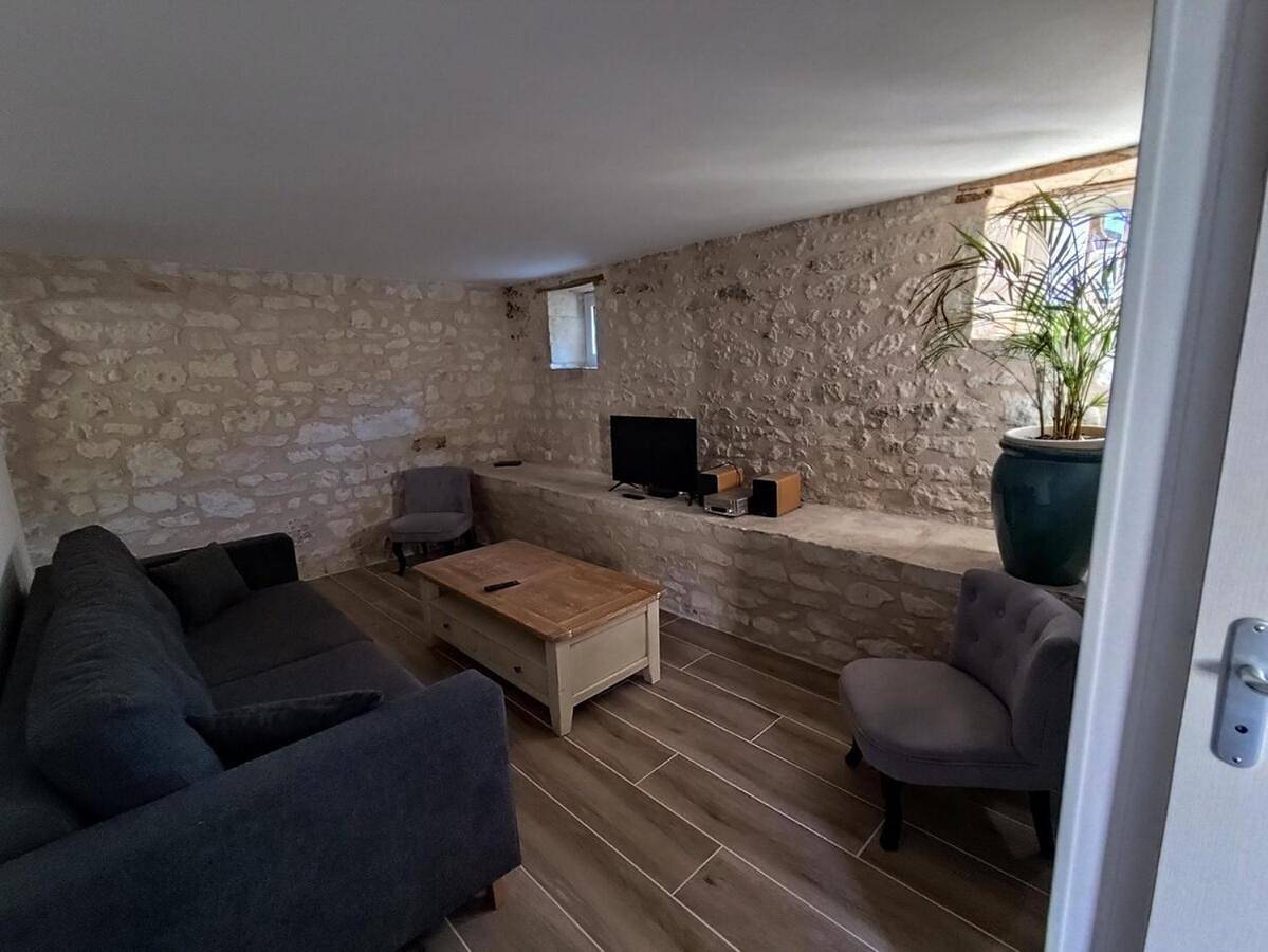 Three-Bedroom Home in Mouterre-Silly, Vienne (France)