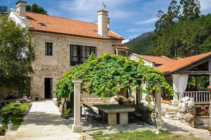 Cama y desayuno para 3 personas, con jacuzzi en Puebla del Caramiñal