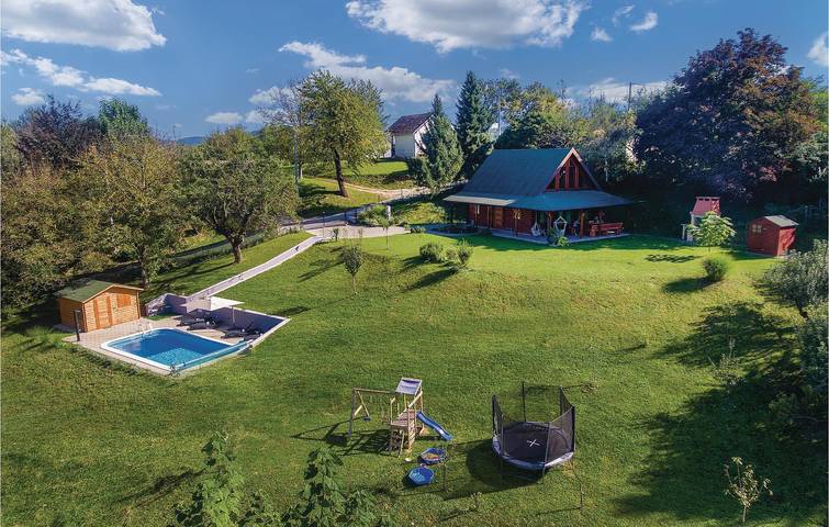Ferienhaus für 6 Personen, mit Terrasse und Garten sowie Ausblick - 1
