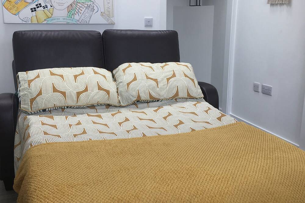 10 Minute Drive to the Beach - Private Suite B & B - North Cornish Coast in Cornwall