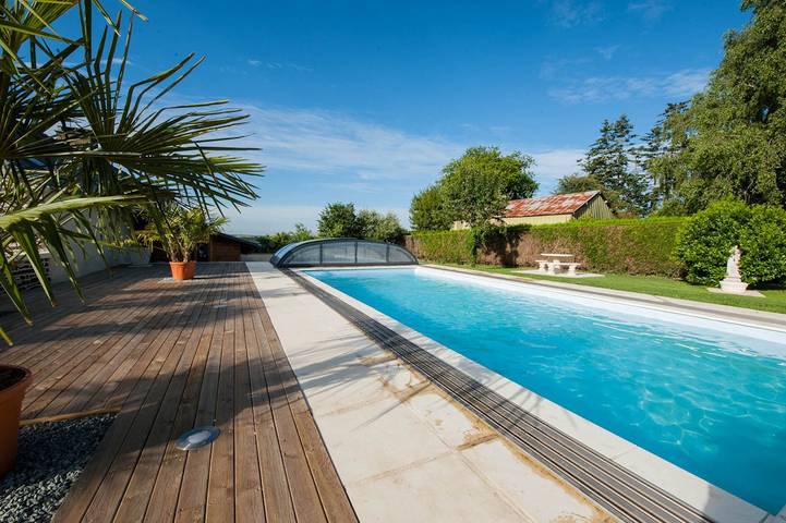 Gîte pour 4 personnes, avec piscine et jacuzzi ainsi que jardin et terrasse à Néant-sur-Yvel - 3