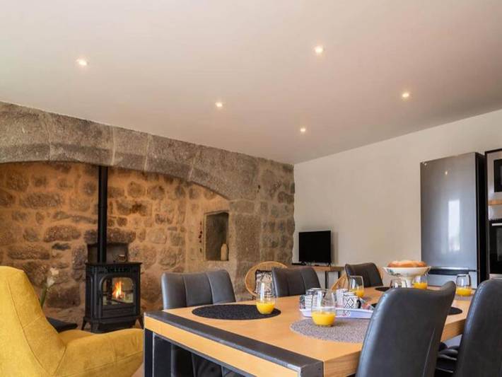 Gîte pour 6 personnes, avec terrasse, adapté aux familles à Saint-Laurent-de-Muret - 3