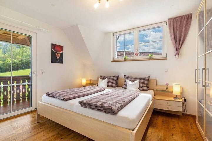 Ferienwohnung für 6 Personen, mit Balkon und Garten in Hofstetten - 2