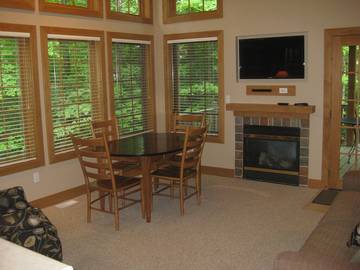 Vacation Apartment for 10 Guests in Lake Michigan, Boyne Mountain, Picture 3