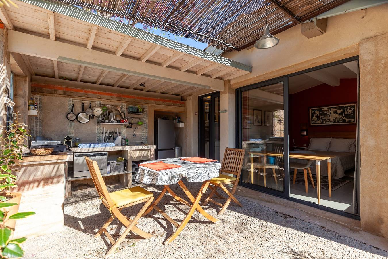 Studio entier, Maisonnette Indépendante avec vue sur la montagne, Wi-Fi et climatisation in Cassis, Parc national des Calanques