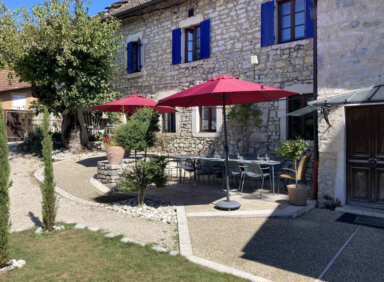 Chambres d'hôtes Le Clos Bô-m - Châtaignier in Marignieu, Belley