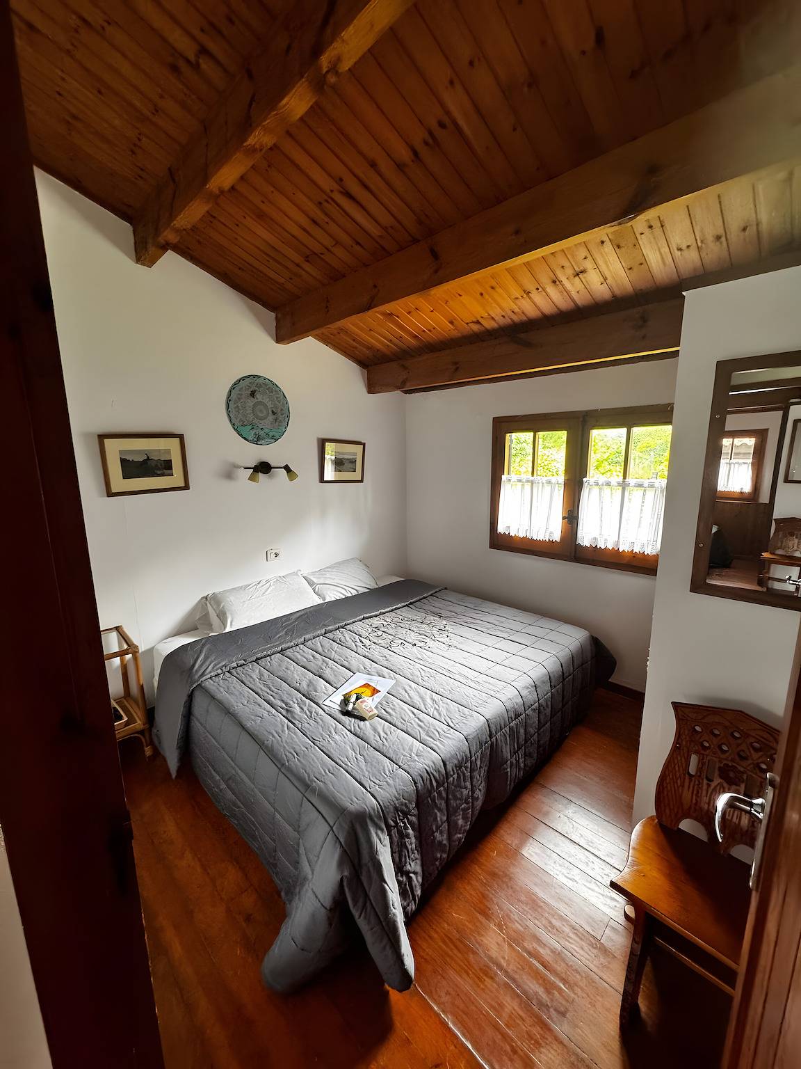 Holiday Home 'Mino Lodge' with Mountain View, Shared Pool and Wi-Fi in O Rosal, Pontevedra Province