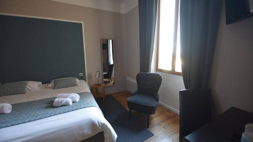 Hôtel pour 2 personnes, avec terrasse à Octon - 2