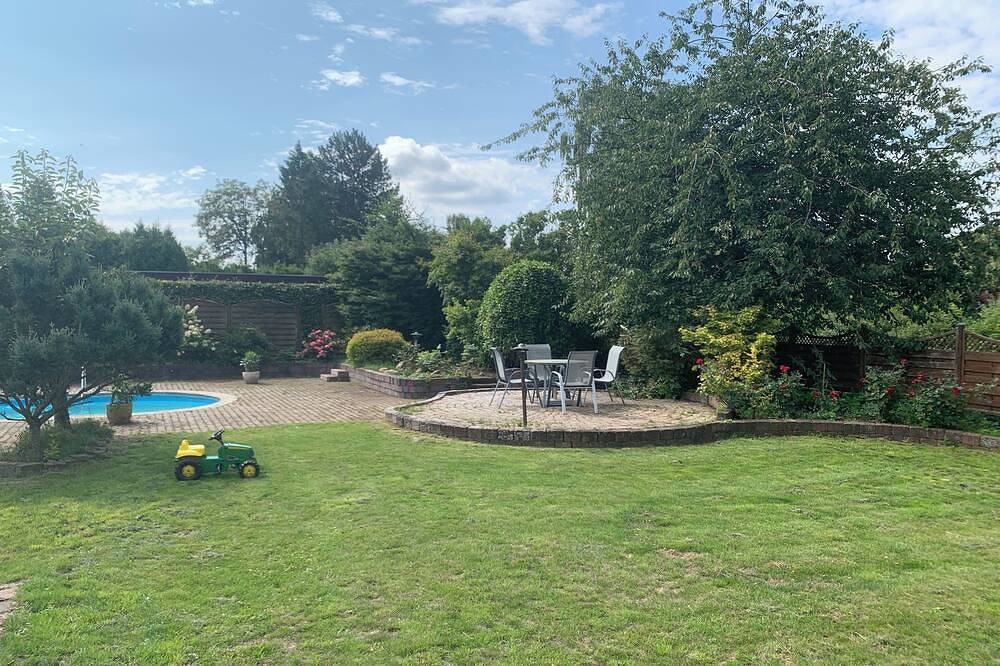 4 Bedroom Villa with pool. in Hovedstaden