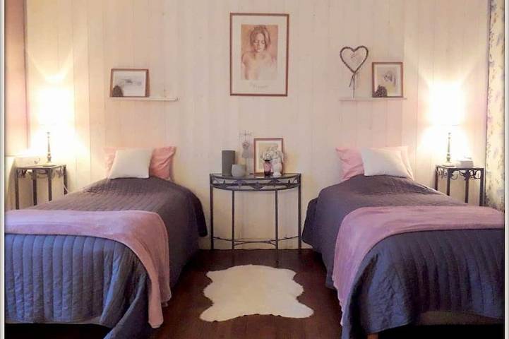 Location de vacances pour 4 personnes, avec jardin à Plonévez-Porzay - 2