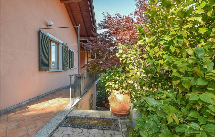 Ferienhaus für 11 Personen, mit Terrasse und Seeblick, mit Haustier am Lago Maggiore - 2