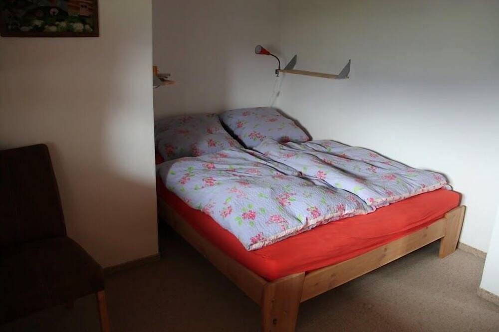 Ruhige Lage, freier Bergblick,1 Ofen,1 Kamin, Whirlpool&Sauna,15min z. Skigebiet in Albula (Graubünden), Plessur Alpen