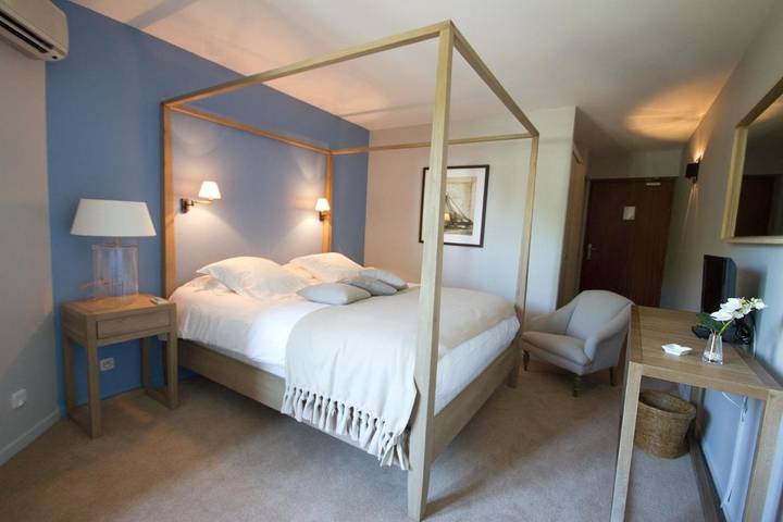 Hôtel pour 2 personnes, avec Terrasse et Jardin à Saint-Florent