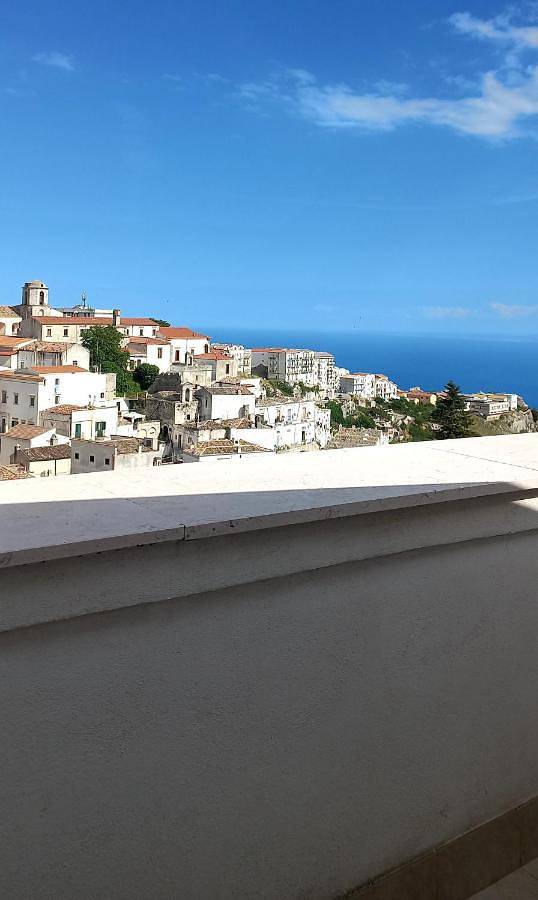 Appartamento per 8 persone, con panorama e balcone a Monte Sant'Angelo