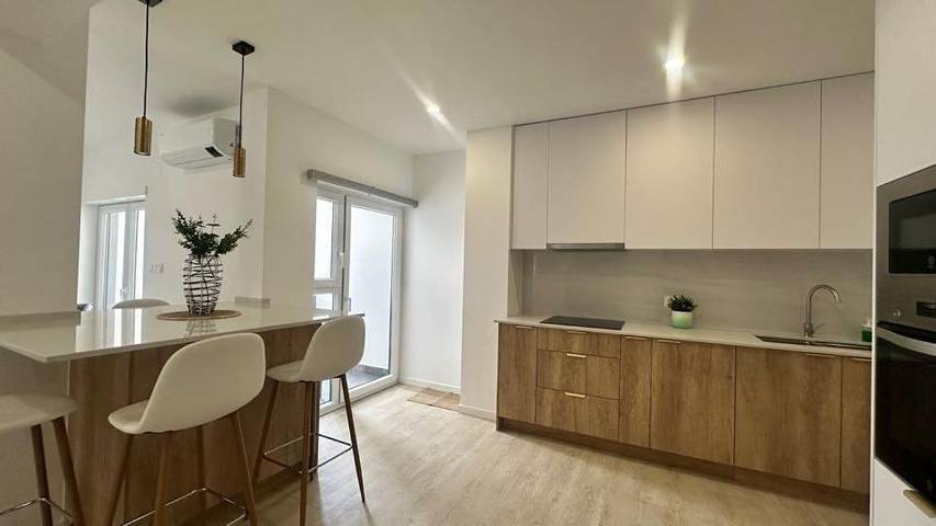 Apartamento de férias para 5 pessoas, com varanda em Praia da Areia Branca