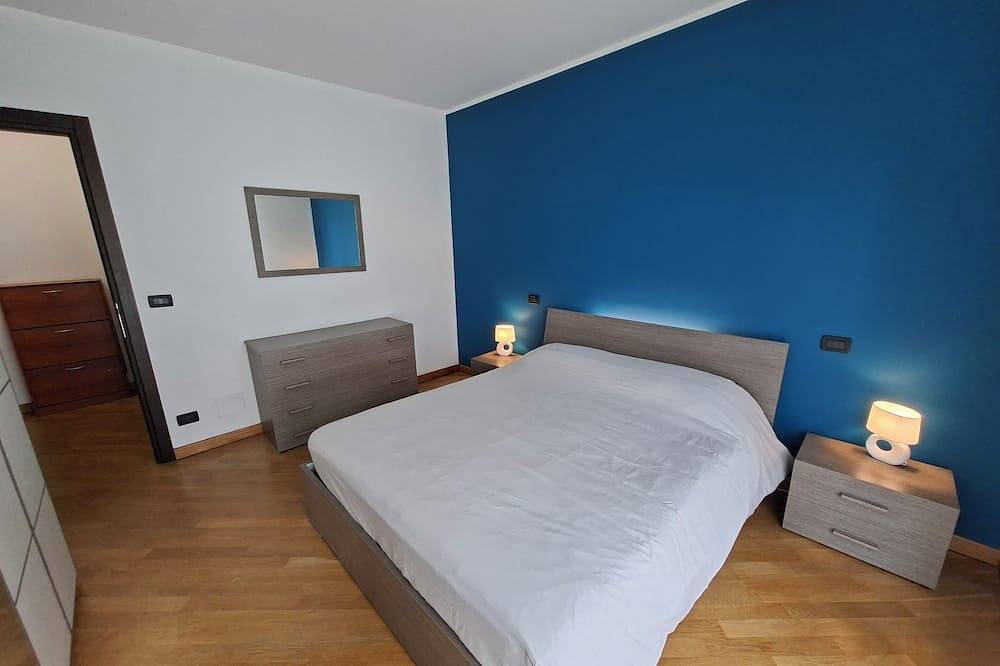 Entire apartment, Two-Room Apartment With Private Garden in Cuneo, Cuneo Province