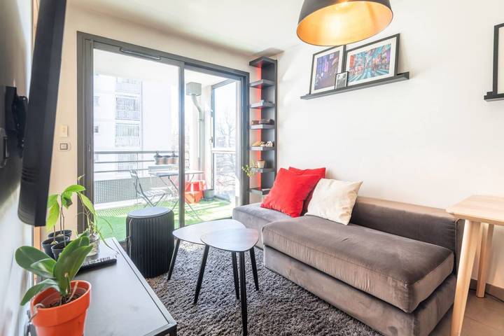 Gîte pour 2 personnes, avec terrasse, adapté aux familles à Annecy - 3