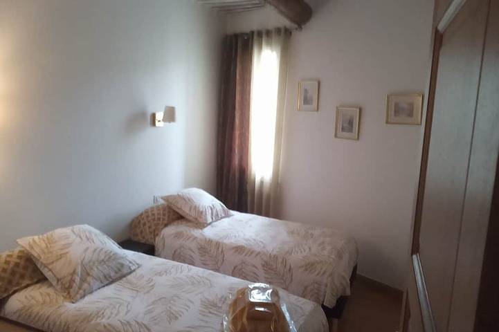 Location de vacances pour 8 personnes, avec terrasse à Courthézon - 2