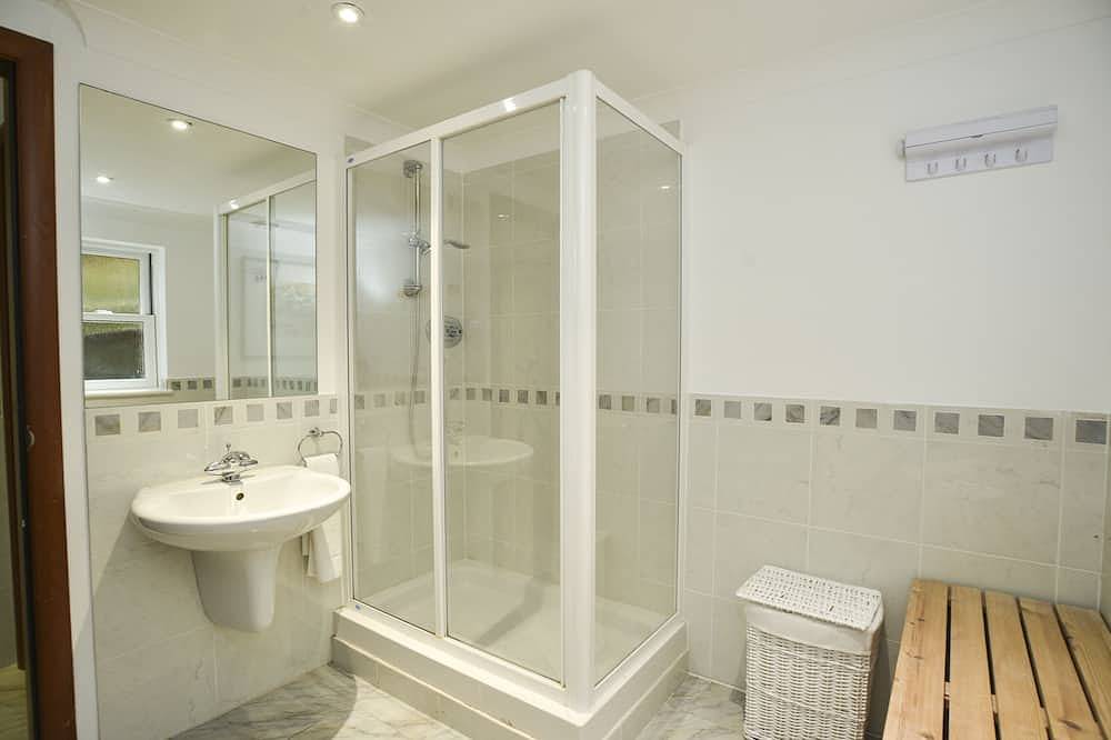 Ganze Wohnung, Gartenwohnung mit Whirlpool und Sauna in Brighton, Sussex