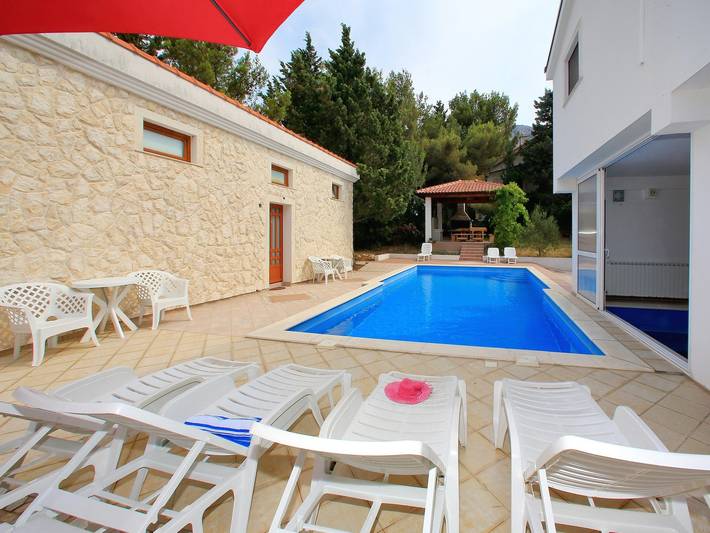Ferienhaus für 20 Personen, mit Terrasse und Garten sowie Sauna und Pool in Starigrad Paklenica - 2