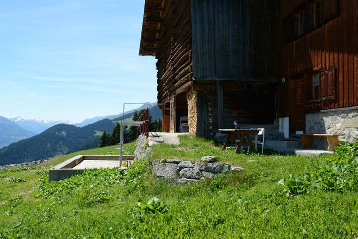 Hütte für 6 Personen, mit Terrasse in Graubünden - 4