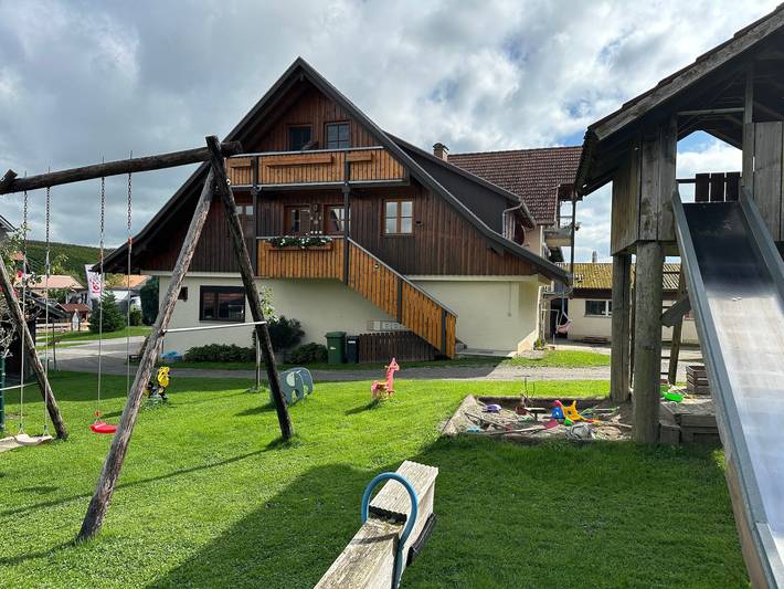 Ferienwohnung für 4 Personen, mit Balkon und Garten in Kressbronn am Bodensee
